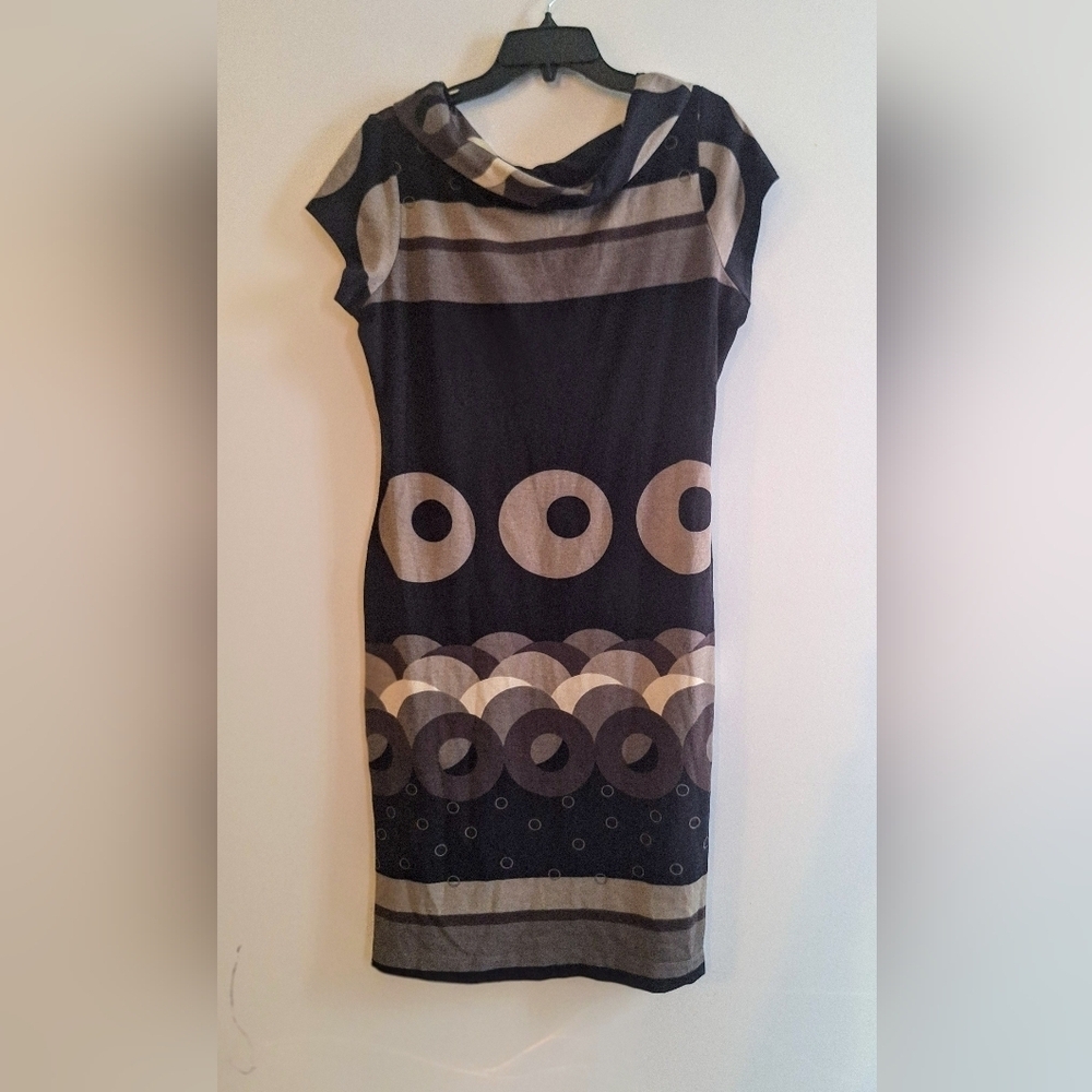 Jonathan Martin Black and Cream Circle Sheath Dress